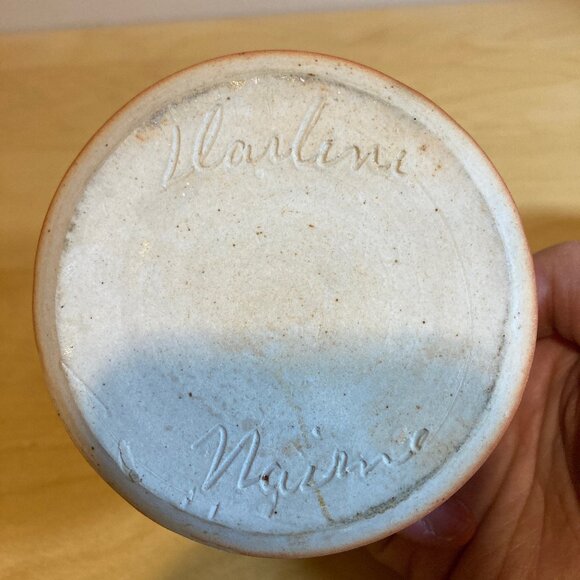 NEW Burgundy Pottery Butter Bell, Signed by Artist - Picture 5 of 6